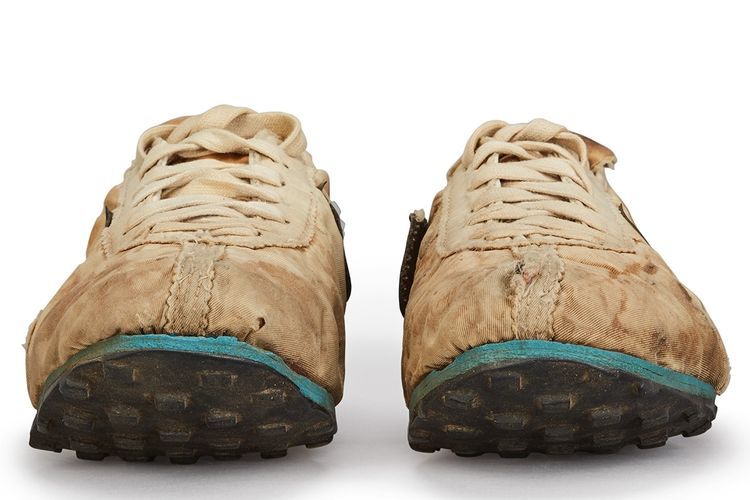 Penawaran Harga Lelang Sepatu Nike/LV Virgil Abloh Melonjak