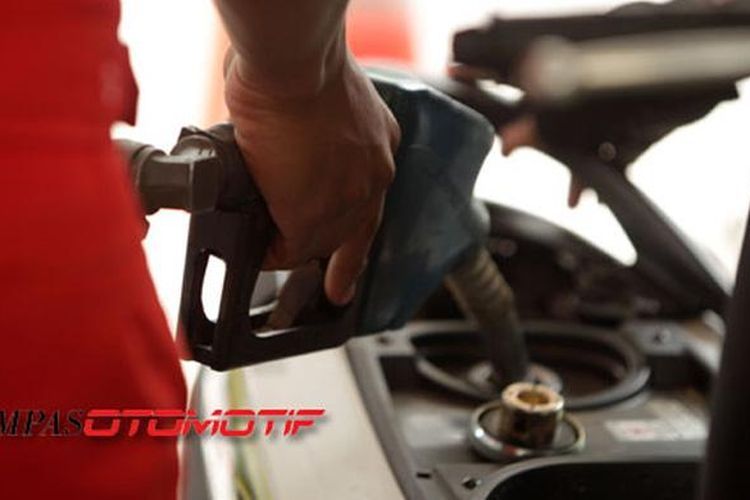Mengisi bensin sesuai dengan spek kendaraan agar mesin tetap awet (KompasOtomotif)  
