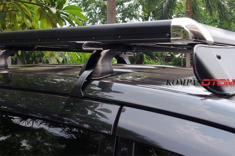 Tambahan roof rack untuk antisipasi kekurangan kapasitas kabin saat mudik. (Febri Ardani)  