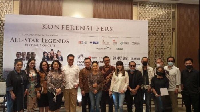 Rumpies dan Gentlemen saat Konferensi Pers All Star Legends Virtual Concert, di Hutan Kota by Plataran, GBK, Jakarta Pusat, Selasa (18/5/2021). 
