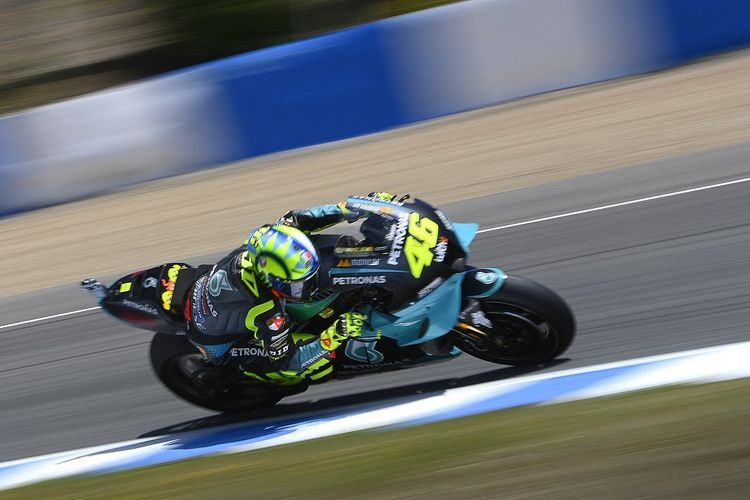 Pebalap Petronas Yamaha SRT, Valentino Rossi, pada seri MotoGP Spanyol 2021 yang berlangsung di Sirkuit Jerez, 30 April-2 Mei 2021.(AFP/PIERRE-PHILIPPE MARCOU) 