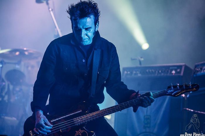 Simon Gallup