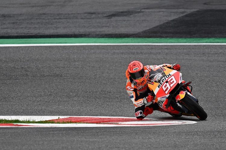 Marc Marquez saat balapan pada MotoGP Styria 2021. (Photo by JOE KLAMAR / AFP)(JOE KLAMAR)  