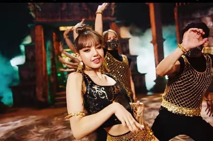 Lisa di MV LALISA