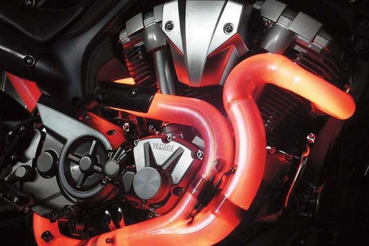 Ilustrasi sepeda motor mengalami overheat (Fairuz Zabadi) 