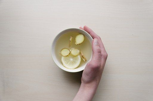 Hanya dengan Konsumsi Minuman Lemon dan Jahe Sebelum Tidur, 5 Manfaat Ini Bisa Kita Dapatkan