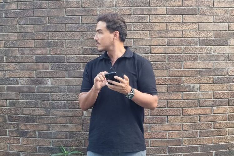 Artis peran Hamish Daud.    Download aplikasi Kompas.com untuk akses berita lebih mudah dan cepat: Android: https://bit.ly/3g85pkA iOS: https://apple.co/3hXWJ0L