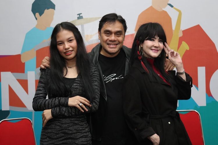 Musisi Dwiki Dharmawan merilis ulang lagu Deru Debu 