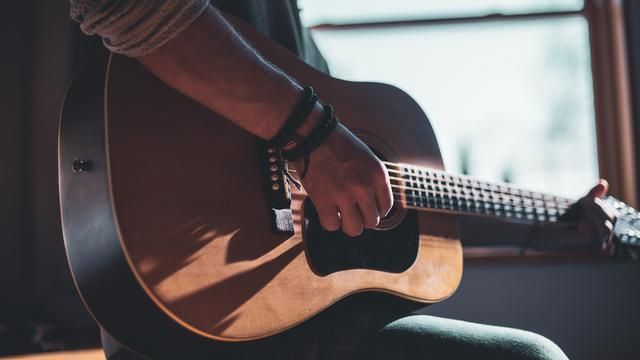 Chord Gitar Putri Iklan - ST12