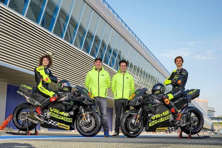 Duet pebalap VR46 Racing Team Luca Marini dan rookie Marco Bezzecchi.(Foto: Twitter Box VR46) 