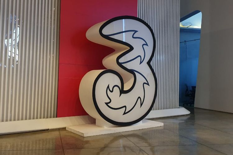 Hutchison Tri (3) Indonesia