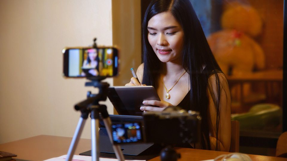 Ilustrasi content creator