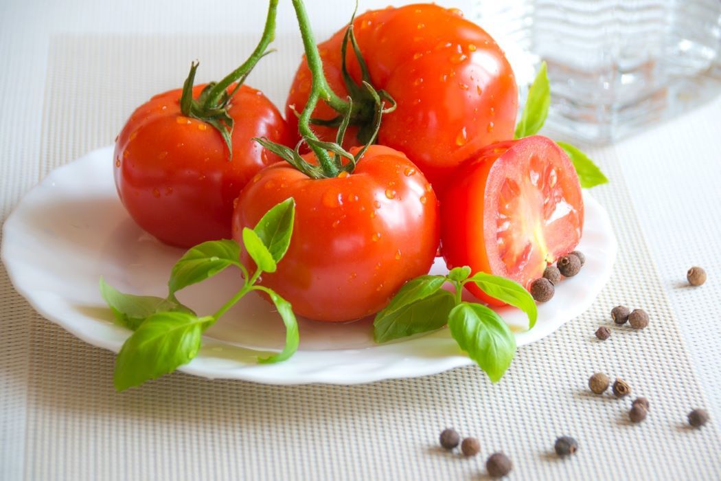 Tomat termasuk buah atau sayur?
