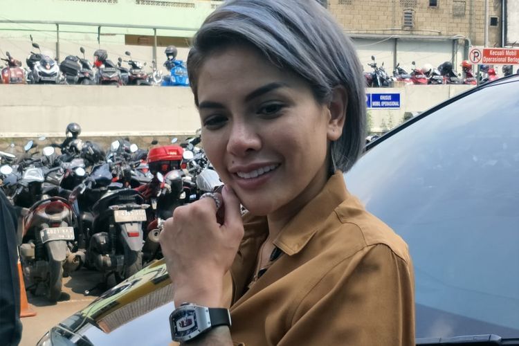 Nikita Mirzani saat ditemui di kawasan Tendean, Jakarta Selatan, Rabu (12/2/2020). 