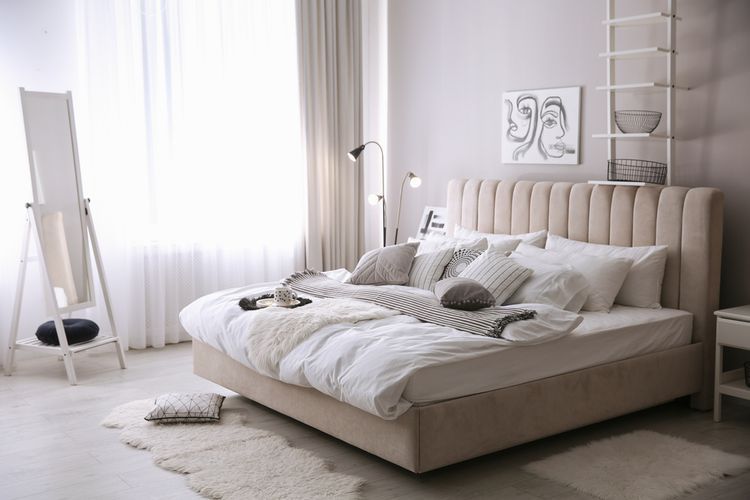 Ilustrasi cermin di kamar tidur.(SHUTTERSTOCK/NEW AFRICA) 
