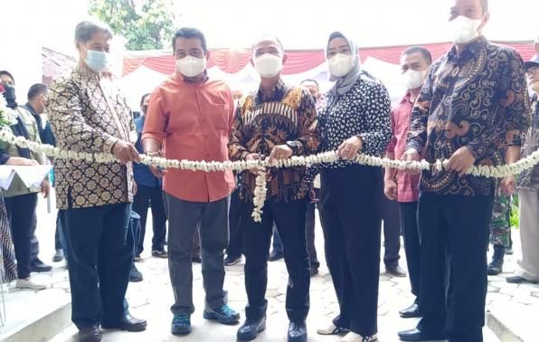 Meresmikan Rumah Singgah Kabupaten Bangka di ISBA  Kota Yogjakarta, Sabtu (12/2/2022)