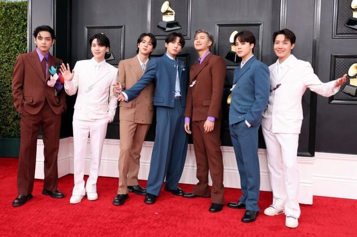 BTS Belum Bisa Bawa Pulang Penghargaan Grammy 2022 - bangka.sonora.id