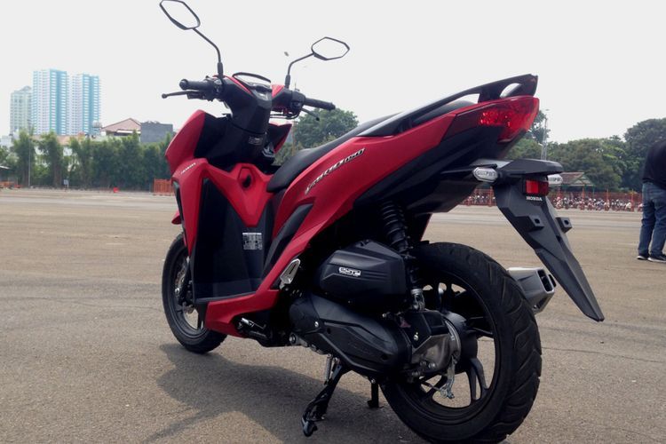 Honda Vario 150 terbaru tanpa kick starter.(KOMPAS.com / GHULAM M NAYAZRI)