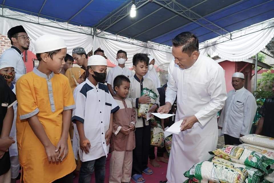 Ketua DPRD Babel, Herman Suhadi