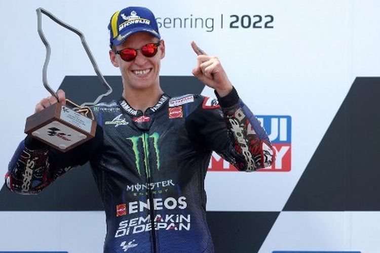 Fabio Quartararo (Monster Energy Yamaha) sukses menjadi pemenang balapan MotoGP Jerman 2022 yang dihelat di Sirkuit Sachsenring, Minggu (19/6/2022) malam WIB.(AFP/ RONNY HARTMANN) 