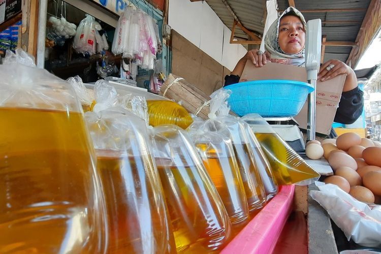 Mulai Senin 27 Juni, Sosialisasi Beli Minyak Goreng Curah Pakai ...