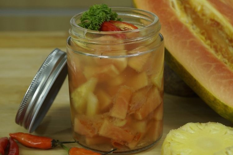 Sajian gohu pepaya nanas buatan Foodplace