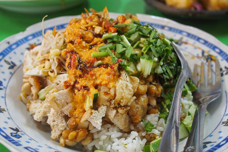Berikut Cara Membuat Nasi Lengko Makanan Khas Berasal Dari Cirebon Bangka Sonora Id