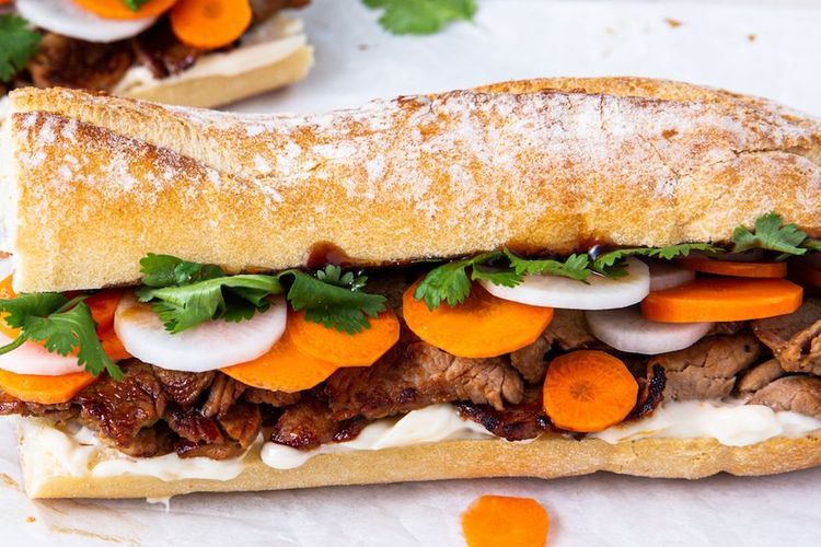Ilustrasi Banh Mi, sandwich khas Vietnam berisi sayuran 