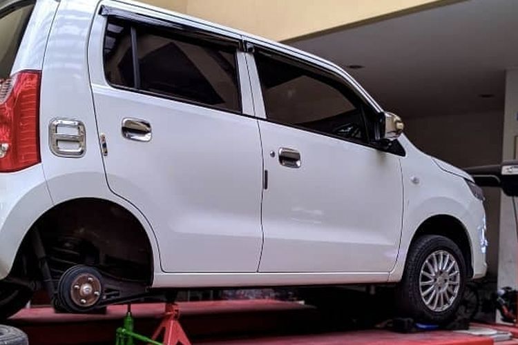 Paket spooring balancing Otobox Supermarket Ban Indonesia (Dicky Aditya Wijaya) 