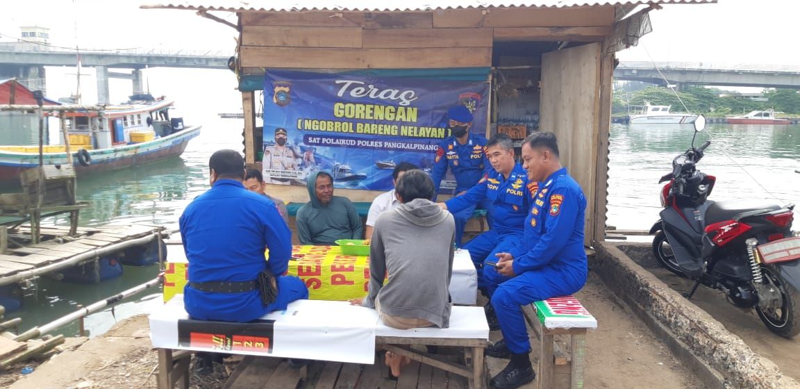 Pelayanan Prima Sat Polair Polres Pangkalpinang Melalui Teras Gorengan