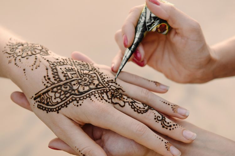 Ilustrasi Henna