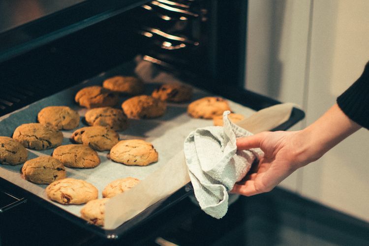 Bekukan Adonan Sebelum Dipanggang, Berikut Tips Buat Cookies - Bangka ...