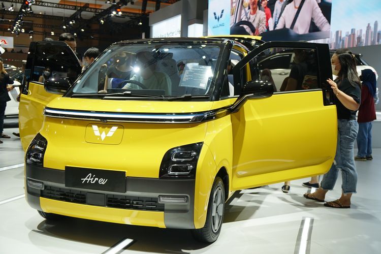 Wuling Air ev bikin banyak pengunjung IIMS 2023 penasaran(Dok. Wuling Motors) 