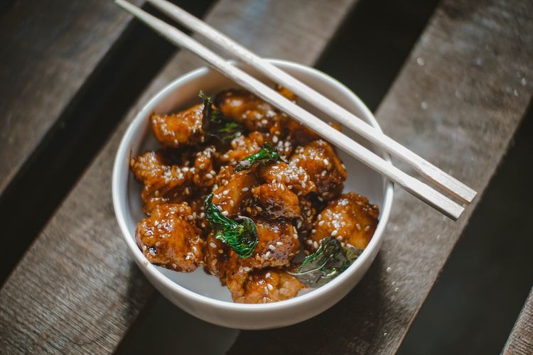 Ilustrasi chicken teriyaki untuk rice bowl 