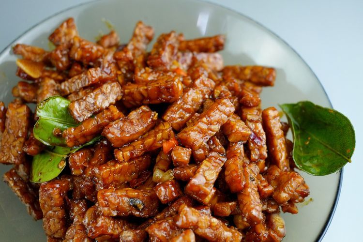 Ilustrasi kering tempe kecang, lauk kering untuk stok.
