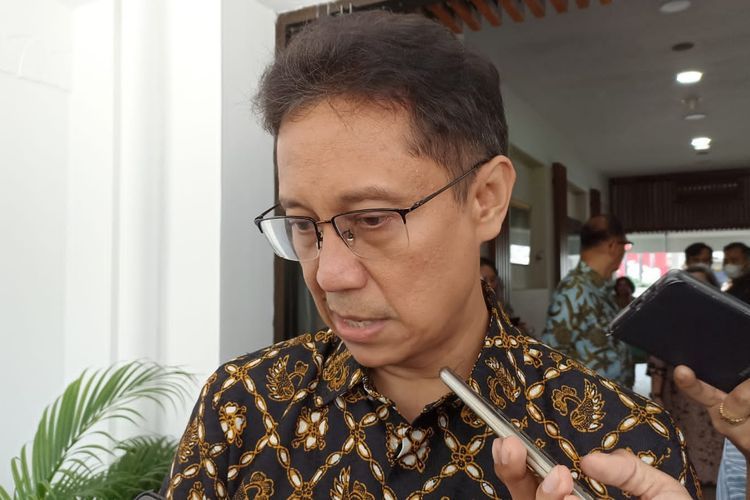 Menteri Kesehatan (Menkes) Budi Gunadi Sadikin saat ditemui di Gedung Kemenko PMK, Jakarta Pusat, Selasa (28/2/2023).