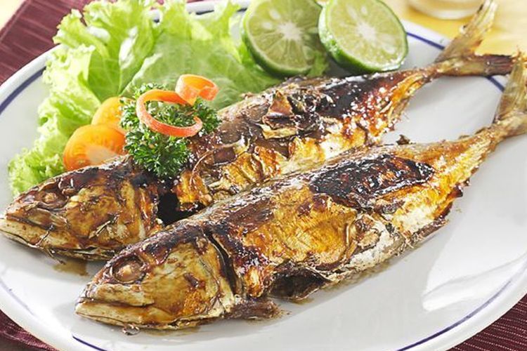 Ilustrasi ikan kembung bakar kecap. 