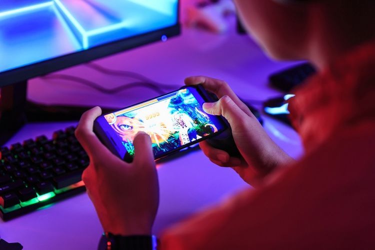 Ilustrasi bermain game 