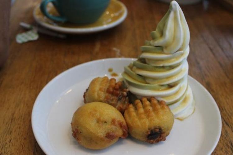 Shirokuma Oreo Goreng  