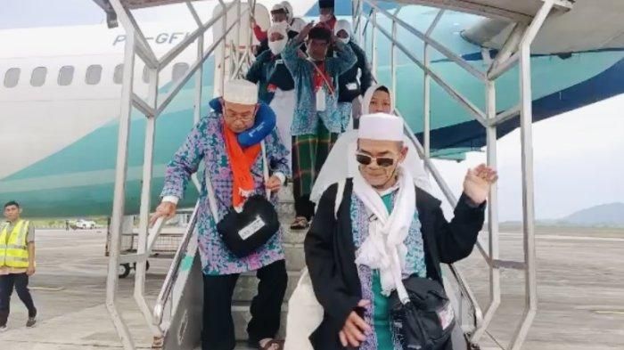 Sebanyak 359 jemaah haji Bangka Belitung kloter 9 sudah pulang dari tanah suci, Senin (17/7/2023).    