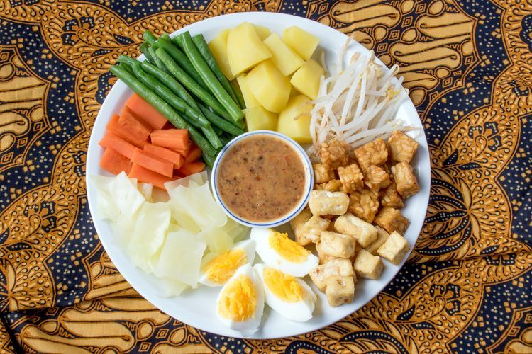 Ilustrasi gado-gado bumbu kacang yang gurih. 