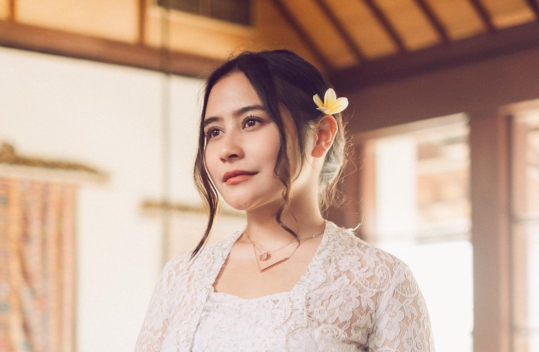 Prilly Latuconsina