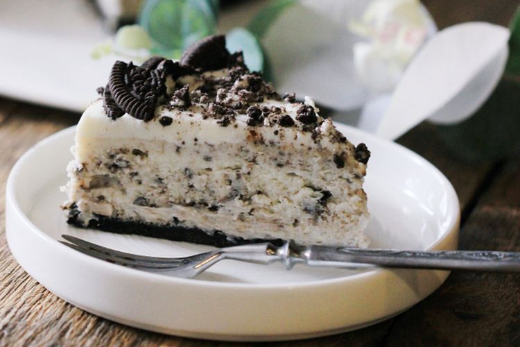 lustrasi bolu oreo kukus 15 menit, dessert manis saat kumpul bersama keluarga.
