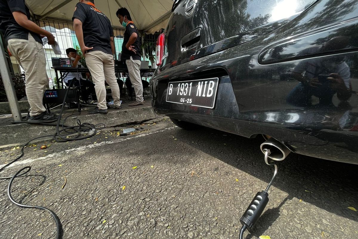 MPMRent bekerjasama dengan Dishub dan DLH Tangerang Selatan menggelar uji emisi gratis(Dok. MPMRent)  