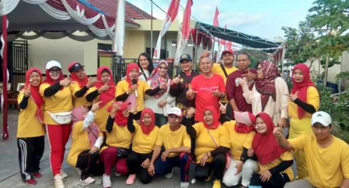 Walikota Molen Buka Kegiatan Jalan Sehat Kelurahan Asam