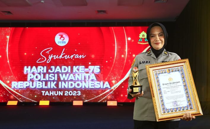 Ipda Lusiana, Polwan Polda Babel Kembali Torehkan Prestasi Dan Terima Penghargaan Kapolri