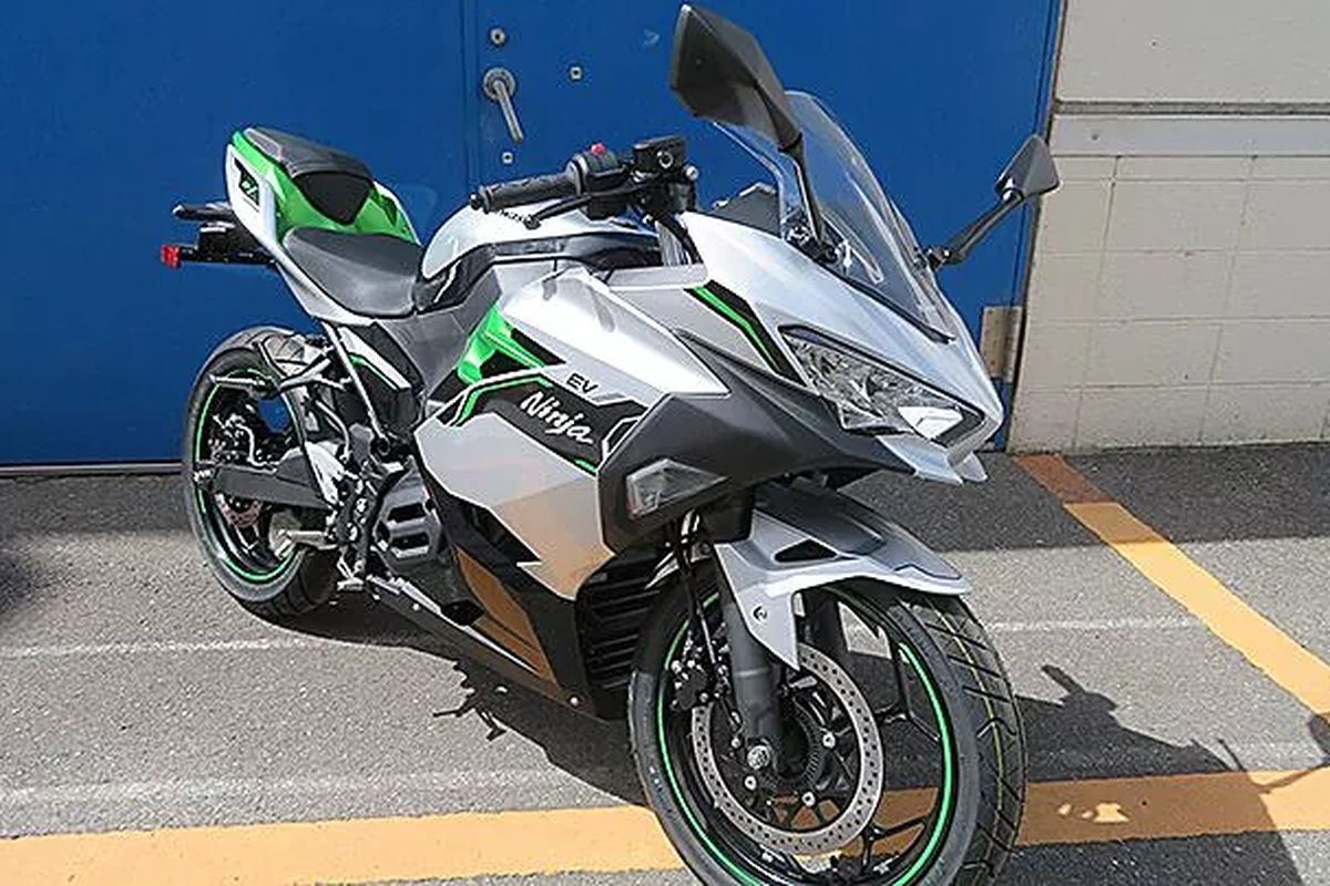 Kawasaki Ninja e-1 dan Z e-1 sedang dihomologasi di Australia(MOTORCYCLE.com)  
