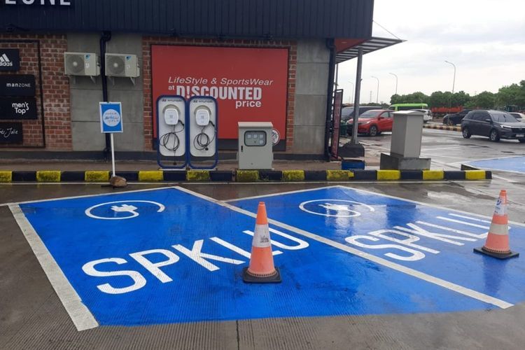 Daftar Stasiun Pengisian Kendaraan Listrik Umum (SPKLU) di rest area jalan tol saat arus mudik Lebaran 2023.(Dok. Kementerian PUPR)  