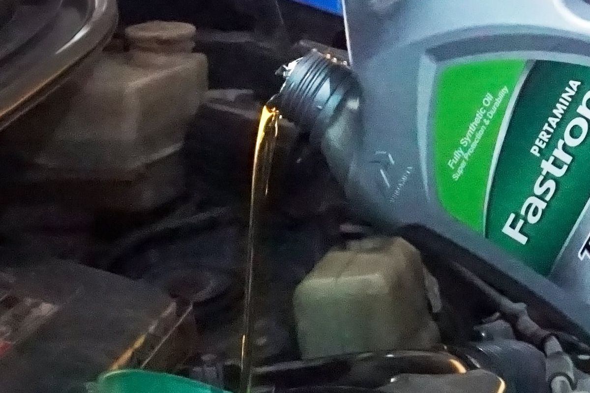 Oli mesin Pertamina Fastron(PERTAMINA)  