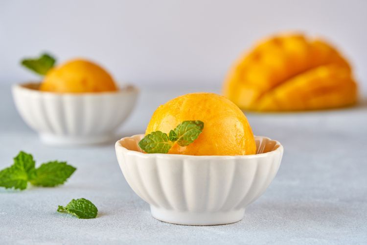 Ilustrasi sorbet mangga.   